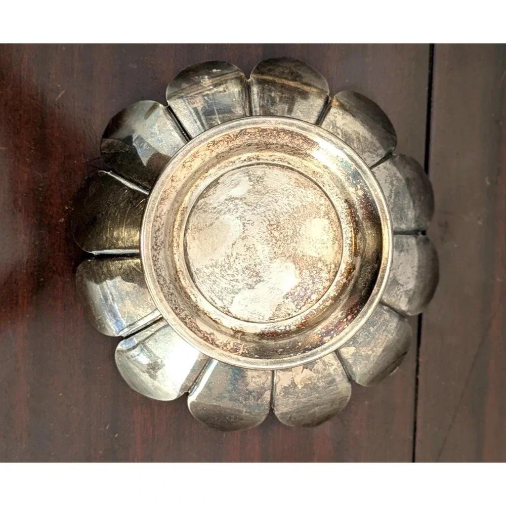 Vintage Leonard Silver Plate Floral Pedestal Bowl Hollywood Regency Candy Dish